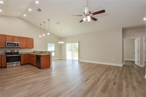 Casa en alquiler en Winter Haven, Florida, 3 dormitorios, 125.6 m2 № 1378181 - foto 3