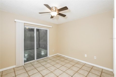 Casa en alquiler en Deltona, Florida, 3 dormitorios, 125.7 m2 № 1378183 - foto 12