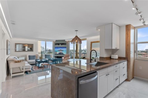 Copropriété à vendre à Miami Beach, Floride: 2 chambres, 104.98 m2 № 1304887 - photo 7