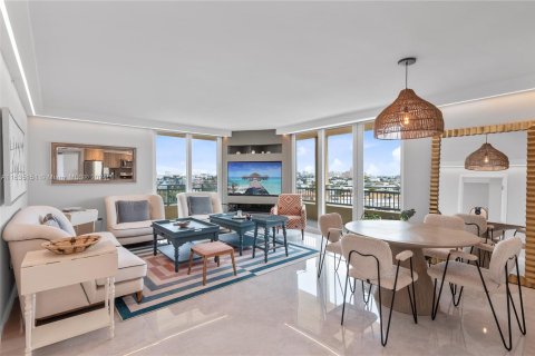 Copropriété à vendre à Miami Beach, Floride: 2 chambres, 104.98 m2 № 1304887 - photo 4