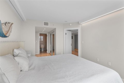 Copropriété à vendre à Miami Beach, Floride: 2 chambres, 104.98 m2 № 1304887 - photo 20