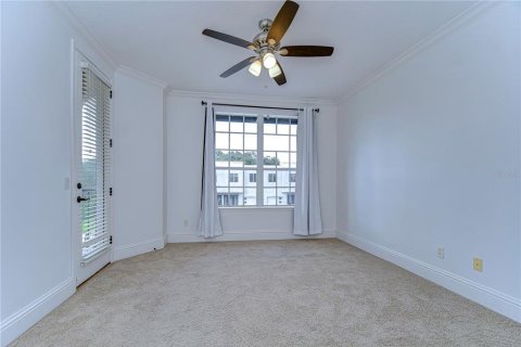 Townhouse in Tampa, Florida 3 bedrooms, 178.19 sq.m. № 1400592 - photo 16