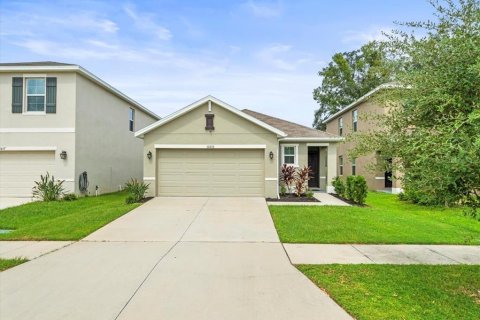 Villa ou maison à vendre à Tampa, Floride: 3 chambres, 140.84 m2 № 1388791 - photo 1