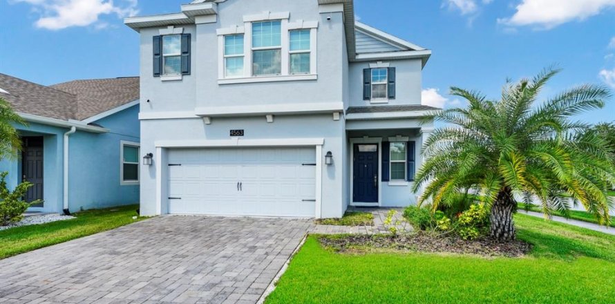 House in STOREY LAKE in Kissimmee, Florida 4 bedrooms, 217.95 sq.m. № 1374626