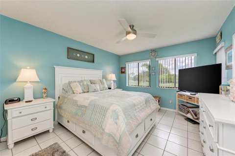 Condominio en alquiler en Sarasota, Florida, 1 dormitorio, 62.8 m2 № 1387254 - foto 17