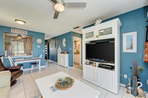 Condominio en alquiler en Sarasota, Florida, 1 dormitorio, 62.8 m2 № 1387254 - foto 10