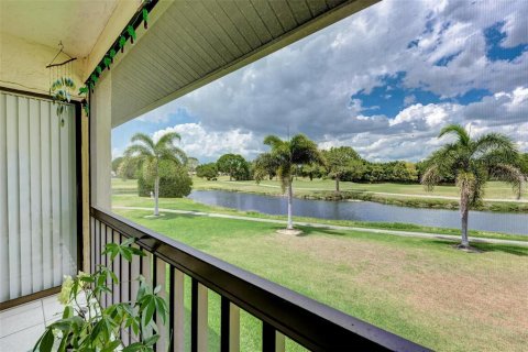 Condominio en alquiler en Sarasota, Florida, 1 dormitorio, 62.8 m2 № 1387254 - foto 5