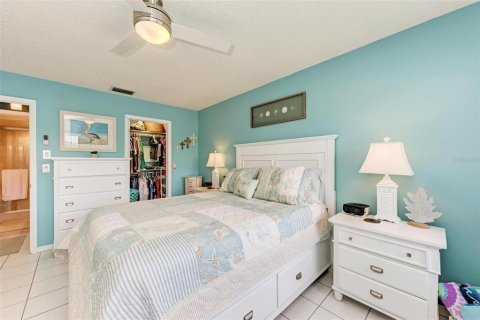 Condominio en alquiler en Sarasota, Florida, 1 dormitorio, 62.8 m2 № 1387254 - foto 19