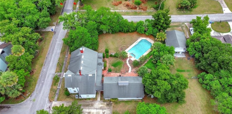 Immobilier commercial à DeLand, Floride 516.82 m2 № 1253619