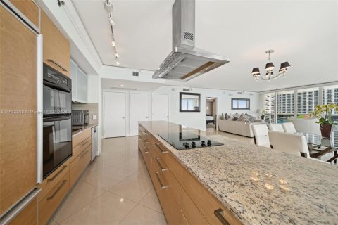 Copropriété à vendre à Hallandale Beach, Floride: 3 chambres, 191.84 m2 № 1177489 - photo 21