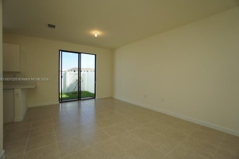 Townhouse in Hialeah, Florida 3 bedrooms, 127.83 sq.m. № 1309964 - photo 8