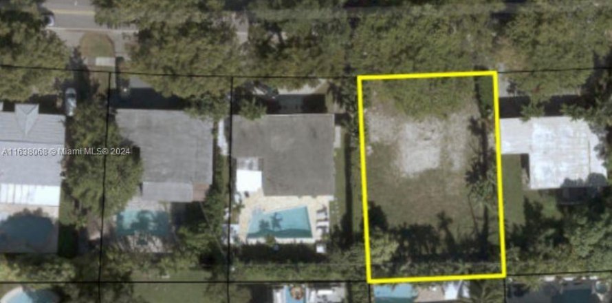 Land in North Miami, Florida № 1309890