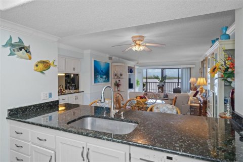 Copropriété à vendre à Port Richey, Floride: 2 chambres, 115.76 m2 № 1351466 - photo 14