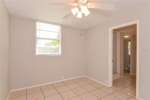 House in Sarasota, Florida 3 bedrooms, 90.12 sq.m. № 1351417 - photo 10