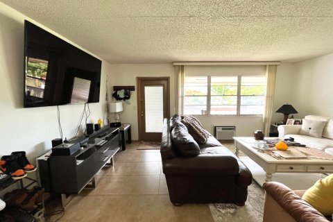 Condominio en venta en Deerfield Beach, Florida, 1 dormitorio, 65.03 m2 № 1224579 - foto 16