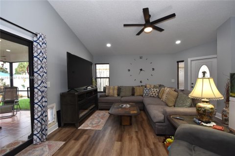 Casa en venta en Coconut Creek, Florida, 3 dormitorios, 133.78 m2 № 953883 - foto 7