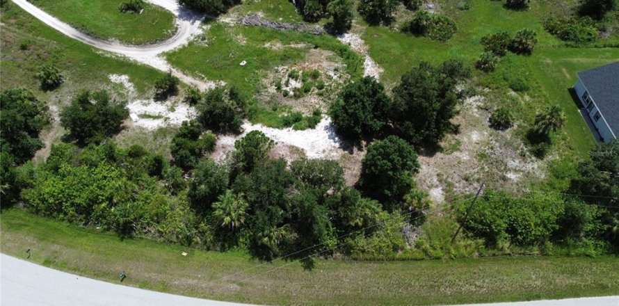 Terrain à Port Charlotte, Floride № 1288223