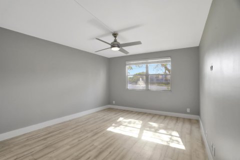 Copropriété à vendre à Coconut Creek, Floride: 2 chambres, 107.49 m2 № 1009579 - photo 22