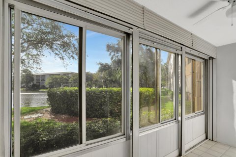 Copropriété à vendre à Coconut Creek, Floride: 2 chambres, 107.49 m2 № 1009579 - photo 16