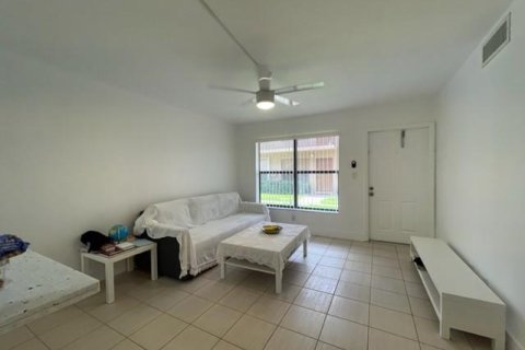 Copropriété à vendre à Sunrise, Floride: 2 chambres, 70.61 m2 № 1188526 - photo 3