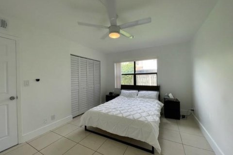 Copropriété à vendre à Sunrise, Floride: 2 chambres, 70.61 m2 № 1188526 - photo 11