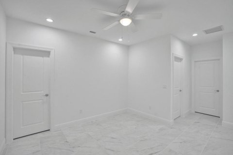 Touwnhouse à vendre à Deerfield Beach, Floride: 3 chambres, 166.02 m2 № 1188611 - photo 11