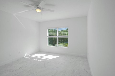 Townhouse in Deerfield Beach, Florida 3 bedrooms, 166.02 sq.m. № 1188611 - photo 20