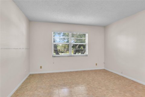 Condominio en venta en Coral Springs, Florida, 2 dormitorios, 91.97 m2 № 1329655 - foto 8