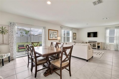 Casa en venta en Wesley Chapel, Florida, 4 dormitorios, 209.96 m2 № 1302674 - foto 11