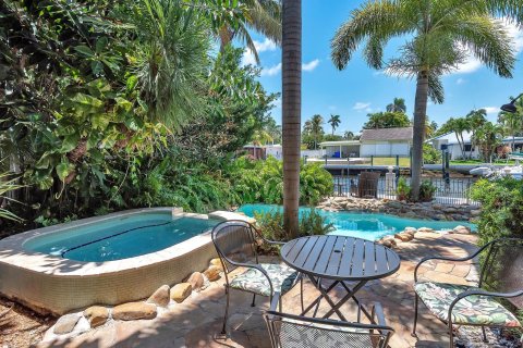Villa ou maison à vendre à Pompano Beach, Floride: 4 chambres, 357.95 m2 № 724741 - photo 5