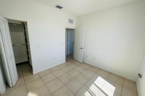 Townhouse in Miami, Florida 3 bedrooms, 128.02 sq.m. № 1139146 - photo 26