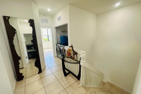 Adosado en venta en Miami, Florida, 3 dormitorios, 128.02 m2 № 1139146 - foto 30