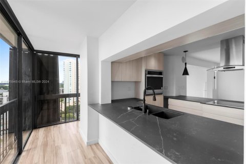 Condominio en venta en Miami, Florida, 2 dormitorios, 163.51 m2 № 1401339 - foto 15