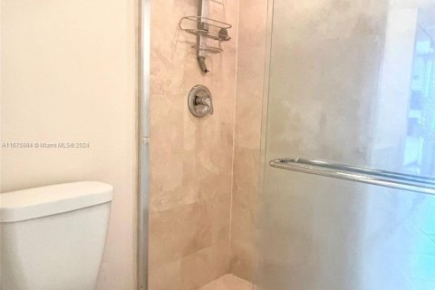 Купить кондоминиум в Авентура, Флорида 2 спальни, 100.61м2, № 1401341 - фото 13