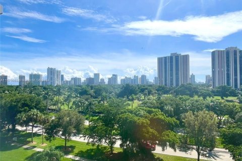 Condominio en venta en Aventura, Florida, 2 dormitorios, 100.61 m2 № 1401341 - foto 25