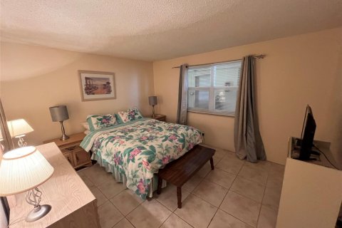 Condo in Dania Beach, Florida, 2 bedrooms  № 1228556 - photo 13
