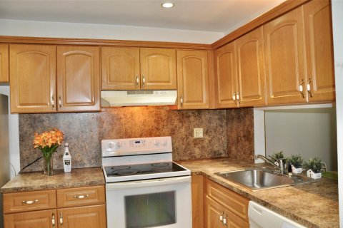 Condo in Tamarac, Florida, 1 bedroom  № 1174561 - photo 22