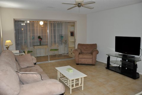 Condominio en venta en Tamarac, Florida, 1 dormitorio, 67.82 m2 № 1174561 - foto 13