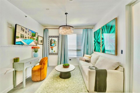 Condo in Miami Beach, Florida, 1 bedroom  № 1304928 - photo 3