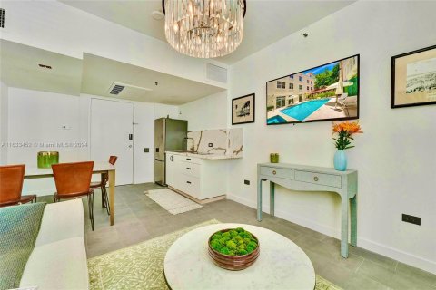 Condo in Miami Beach, Florida, 1 bedroom  № 1304928 - photo 9