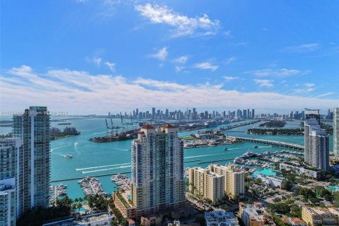 Condo in Miami Beach, Florida, 1 bedroom  № 1304928 - photo 22