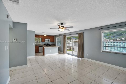 Casa en venta en Davie, Florida, 3 dormitorios, 139.82 m2 № 1293281 - foto 3