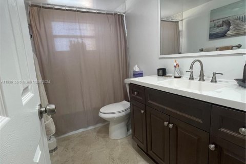 Copropriété à vendre à Sunrise, Floride: 1 chambre, 69.68 m2 № 1310386 - photo 26