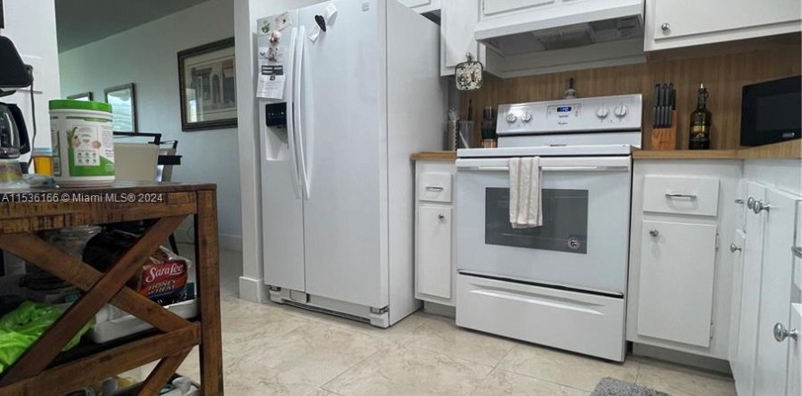 Condo in Sunrise, Florida, 1 bedroom  № 1310386