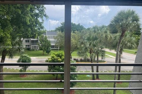 Copropriété à vendre à Tamarac, Floride: 2 chambres, 88.26 m2 № 1331143 - photo 23