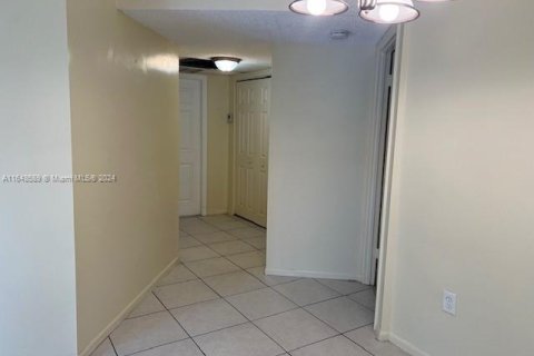 Copropriété à vendre à Tamarac, Floride: 2 chambres, 88.26 m2 № 1331143 - photo 8