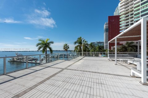 Apartamento en alquiler en Miami, Florida, 2 dormitorios, 157.66 m2 № 1347768 - foto 24