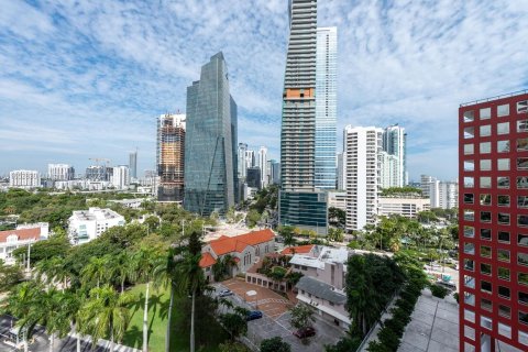 Appartement à louer à Miami, Floride: 2 chambres, 157.66 m2 № 1347768 - photo 1