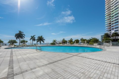 Apartamento en alquiler en Miami, Florida, 2 dormitorios, 157.66 m2 № 1347768 - foto 22