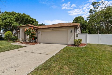 House in Palm Harbor, Florida 3 bedrooms, 160.44 sq.m. № 1341355 - photo 6